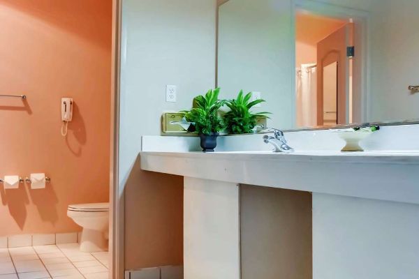 FOREST VILLAS HOTEL (Prescott)